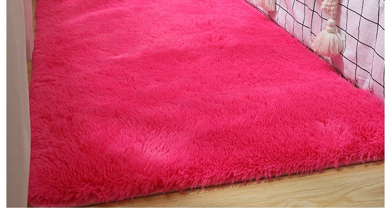 Tapete Peludo Premium Multiuso – Macio, Fofo e Aconchegante para Sala, Quarto, Cabeceira e Espaço Infantil