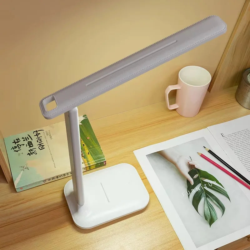 Luminária de Mesa Dobrável com LED Touch – Proteção para os Olhos, Regulagem de Luz e USB – Ideal para Estudo, Leitura e Quarto