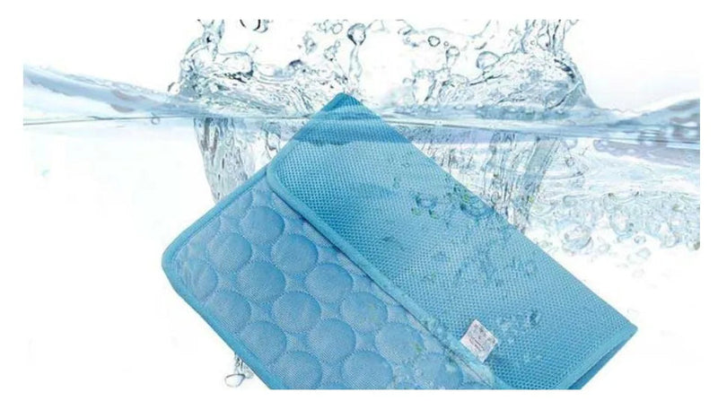 Tapete Frio PetRelax – Refrescância Instantânea para Cães e Gatos