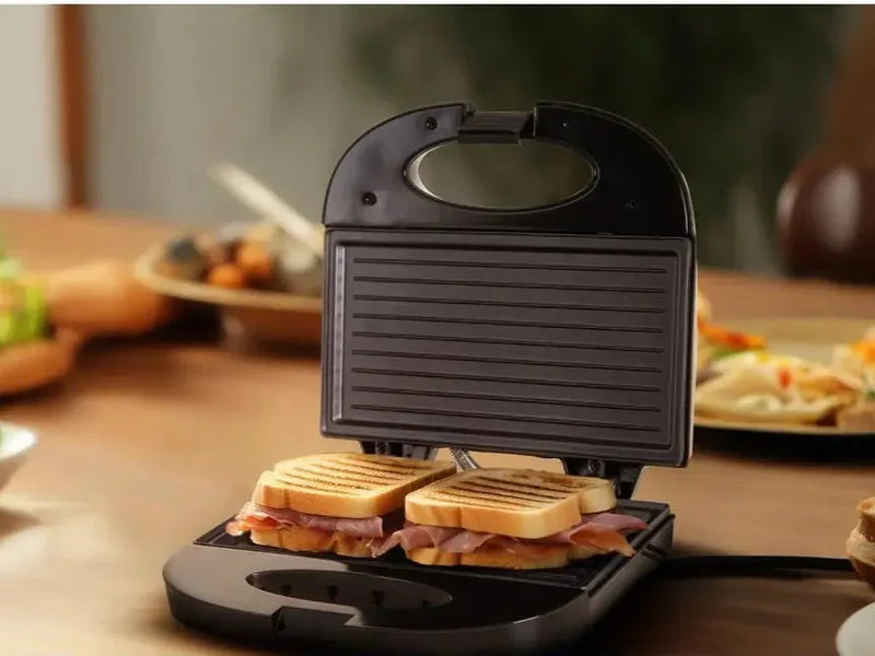 Sanduicheira/Grill Lenoxx Easy PSD121 Preta - 110V