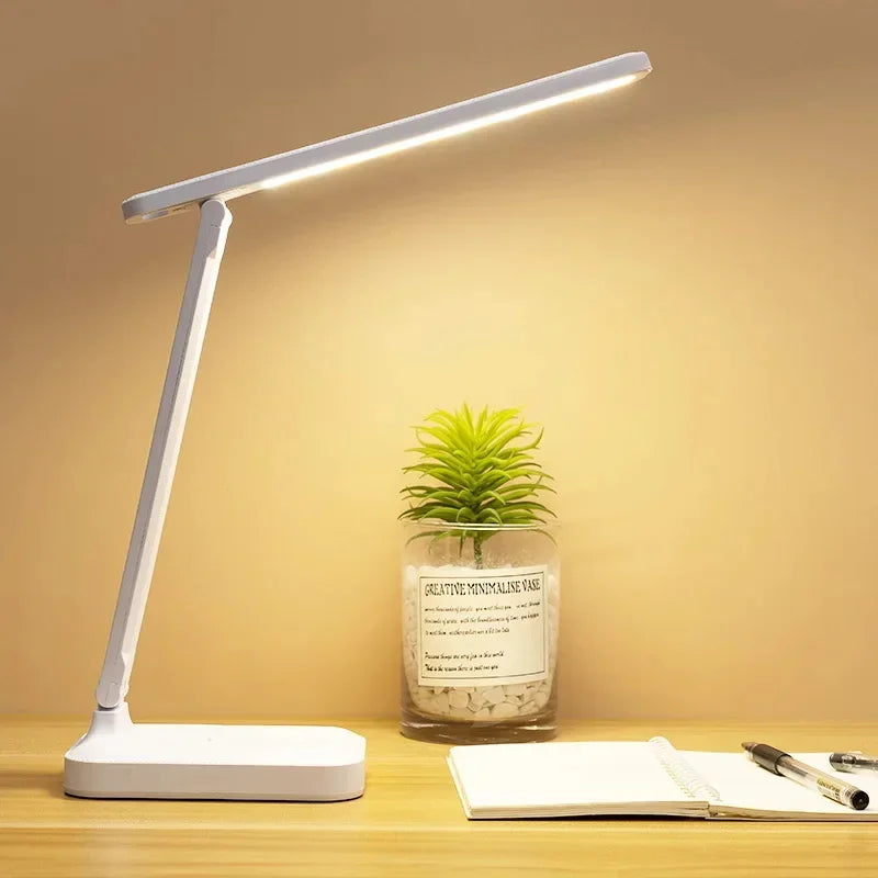 Luminária de Mesa Dobrável com LED Touch – Proteção para os Olhos, Regulagem de Luz e USB – Ideal para Estudo, Leitura e Quarto