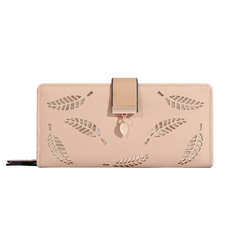 Carteira Clutch Feminina – Couro Sintético Dourado com Estampa de Folhas Vazadas, Porta-Cartões e Moedas