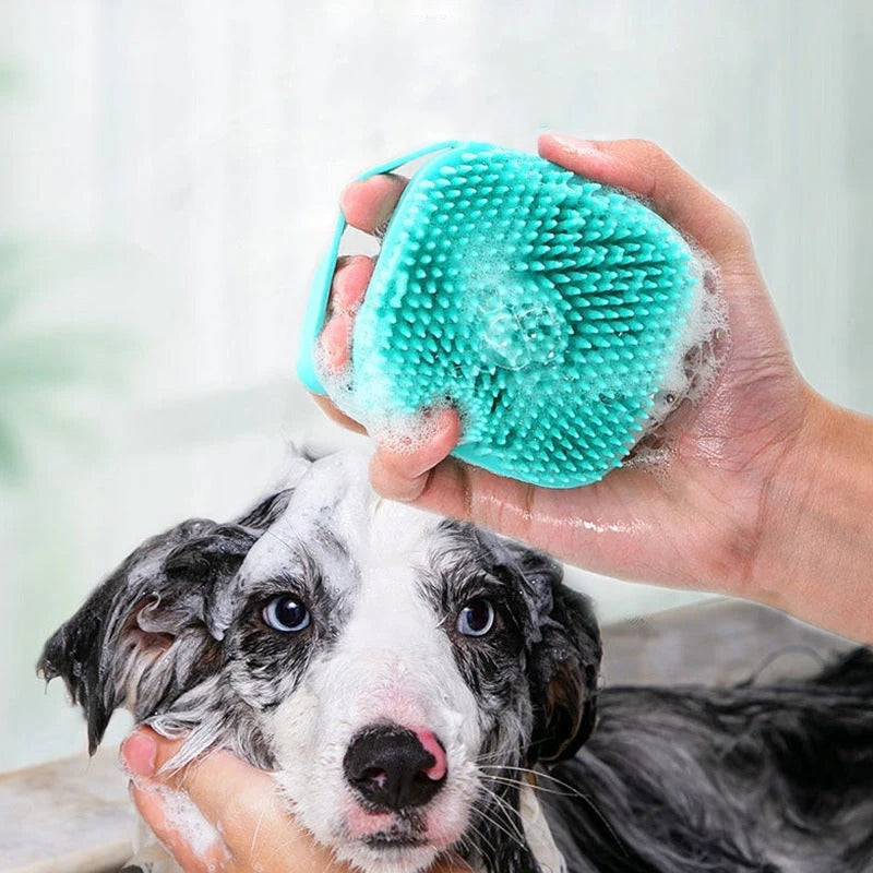 Escova Banho Pet 2 em 1 – Massageadora com Dispenser de Shampoo